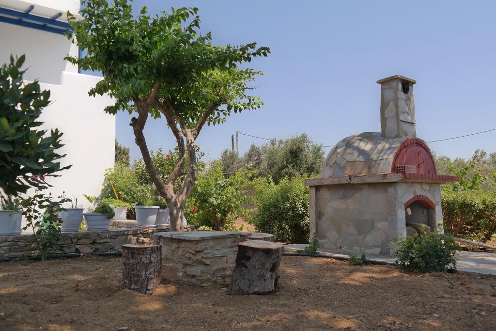 Maroussa Studios Agia Anna  외부 사진