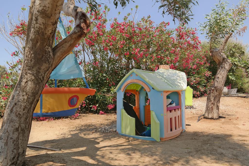 Maroussa Studios Agia Anna  외부 사진