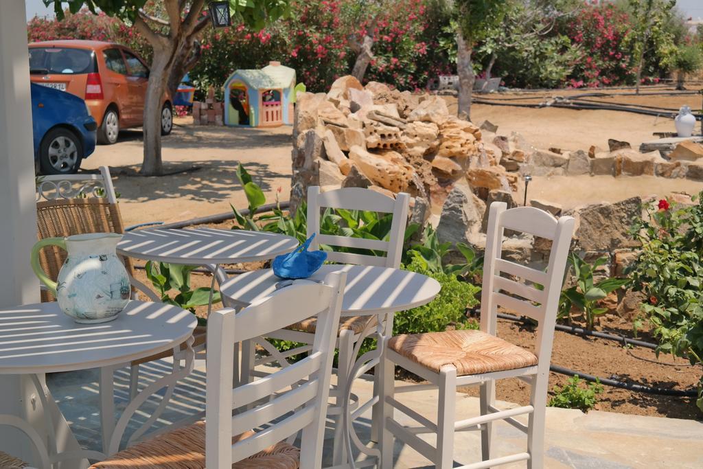 Maroussa Studios Agia Anna  외부 사진